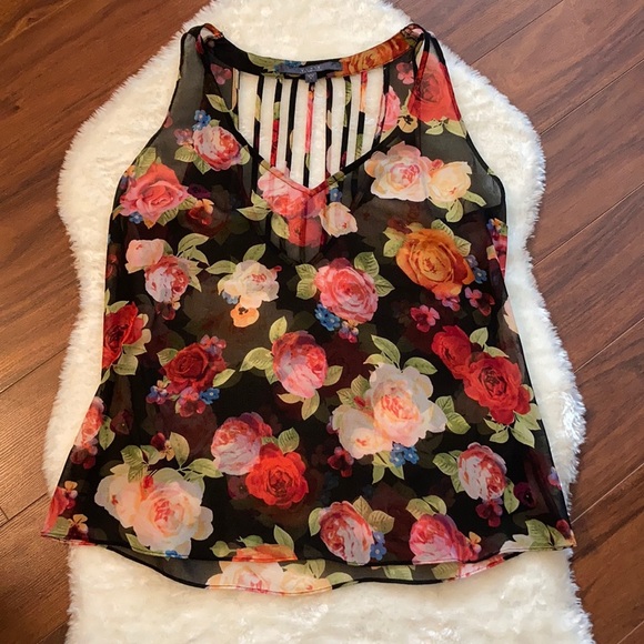 Guess Tops - Guess Floral Top